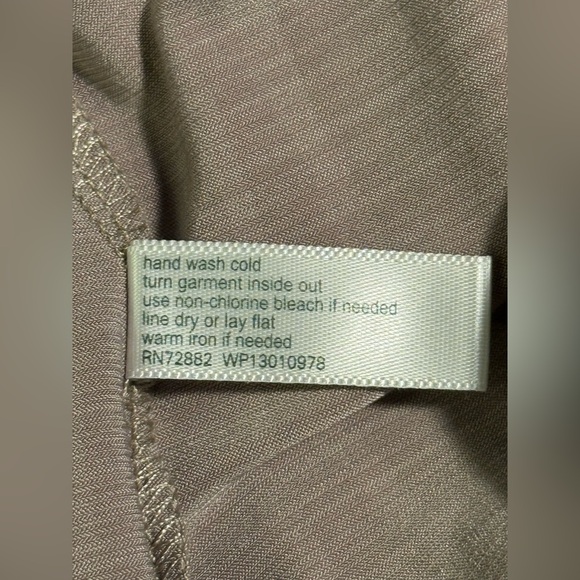 Fashion Bug Taupe Dressy Top - NWOT - Picture 5 of 5